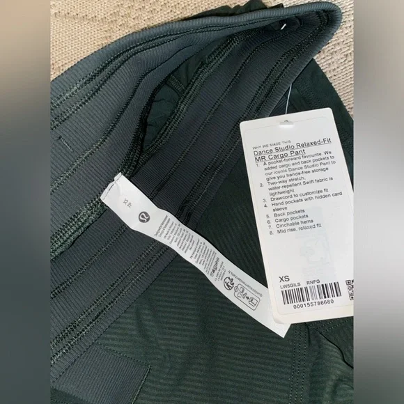 Lululemon dance studio cargo